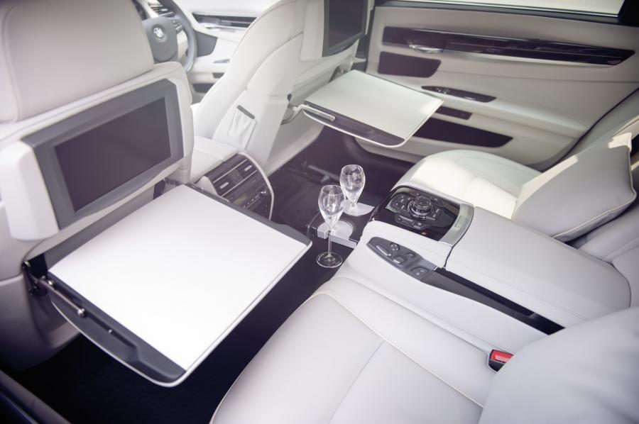  BMW 7-Series Individual by Didit Hediprasetyo 2012 года  (фото 6 из 18)